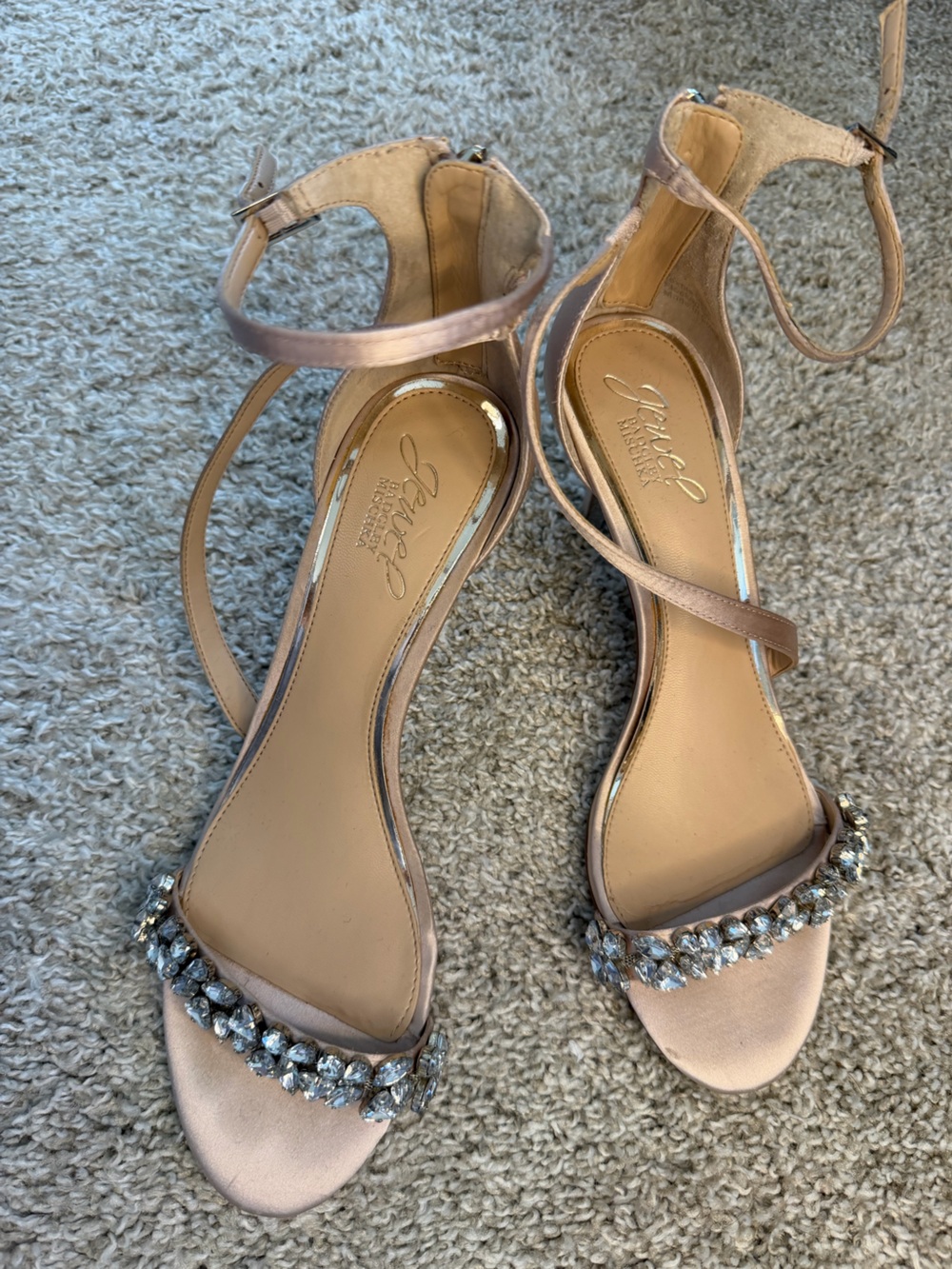 BADGLEY MISCHKA Blush Satin Jeweled Strappy Heels size 7 heel 3”